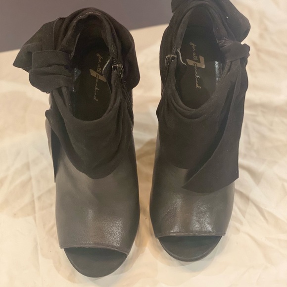 7 For All Mankind Black Open Toe Booties sz 7 - Picture 7 of 7